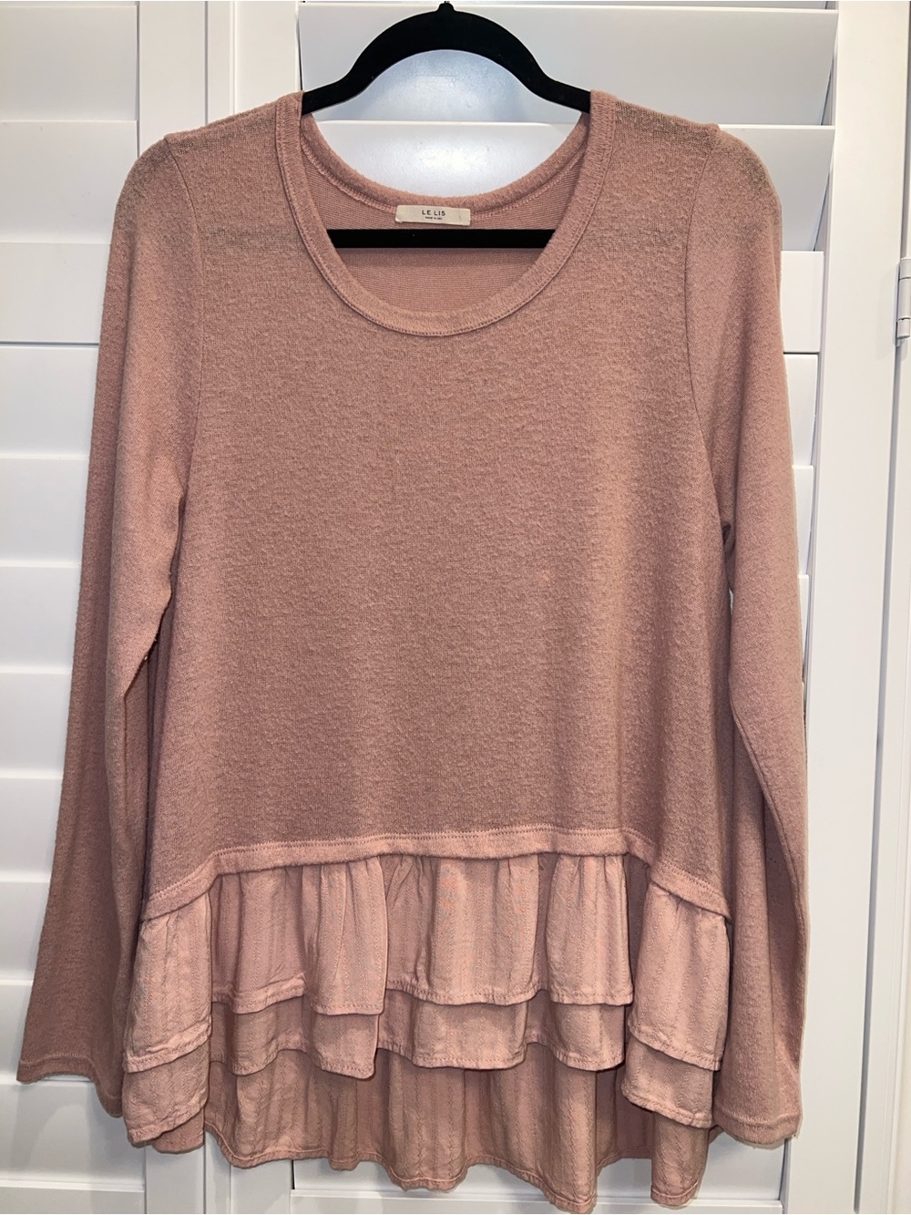 Le Lis Dusty Rose Ruffle-Hem Long Sleeve Tunic